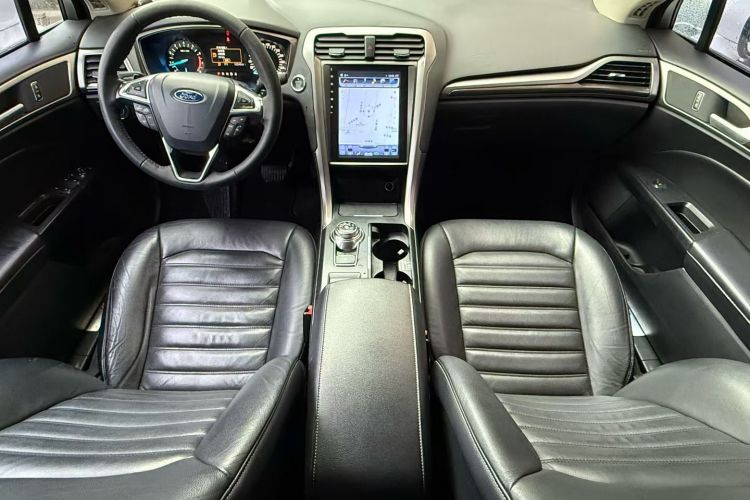 福特 蒙迪欧 2017款 改款 EcoBoost 180 时尚型中控内饰7002