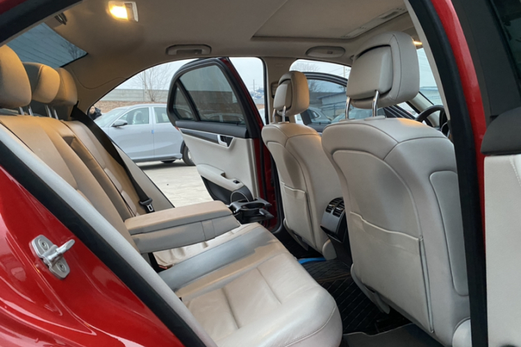 奔驰C级 2013款 C 260 CGI 时尚型中控内饰7007