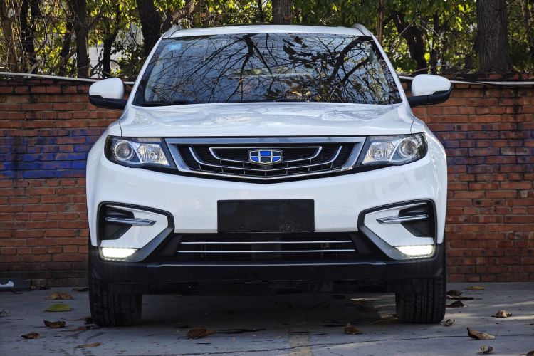 吉利汽车 博越 2018款 2.0L 手动两驱智雅型车身外观6001