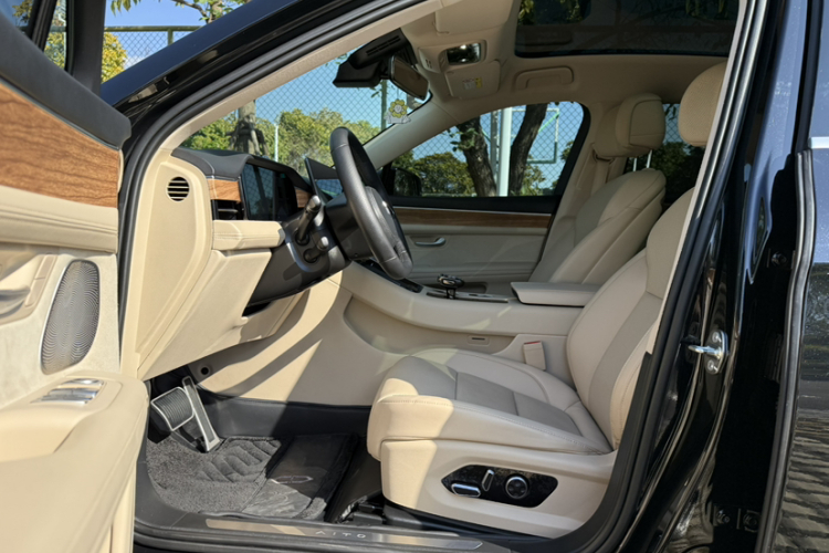 鸿蒙智行 问界M5 2022款 纯电后驱标准版车身外观6001