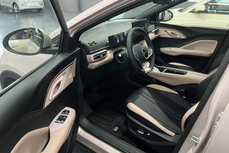 比亚迪 海鸥 2025款 智驾版 305km 自由版中控内饰7002