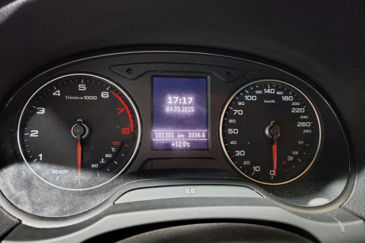 奥迪A3 2019款 Limousine 35 TFSI 进取型 国V中控内饰15