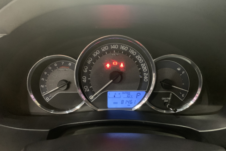 丰田 雷凌 2016款 1.6G CVT精英版中控内饰15