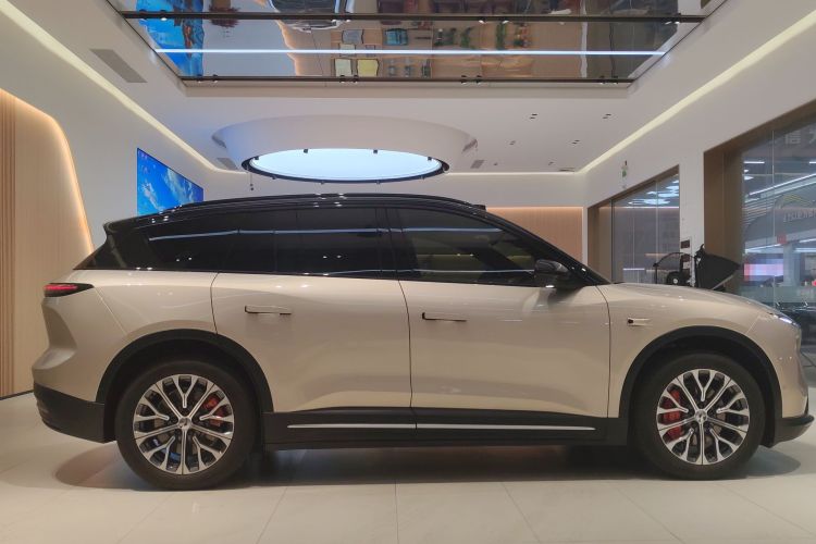 蔚来ES6 2023款 75kWh车身外观6003