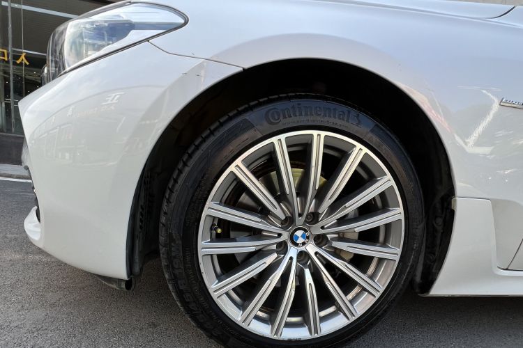 宝马6系GT 2018款 630i 豪华设计套装车身外观6004