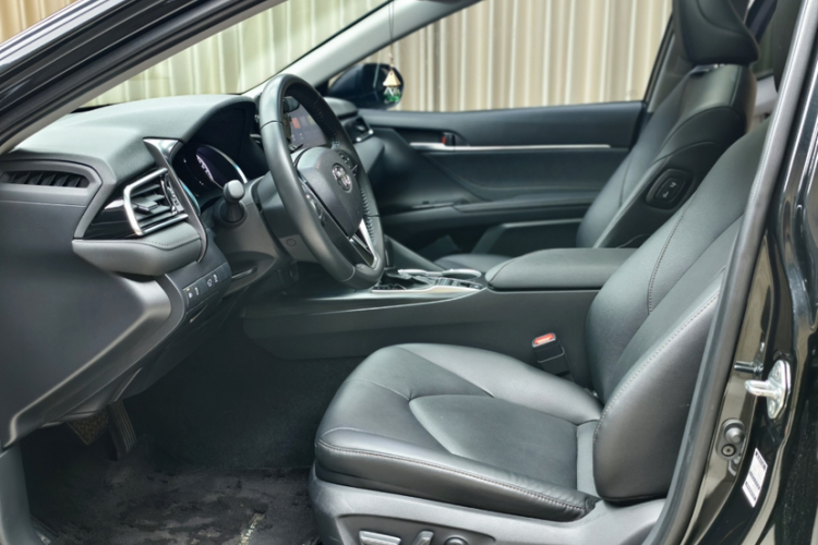 丰田 凯美瑞 2023款 双擎 2.5HGVP 领先版中控内饰7009