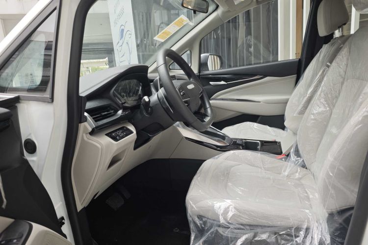 上汽大通MAXUS 大通G50 2024款 1.5T 龙行天下版中控内饰7002