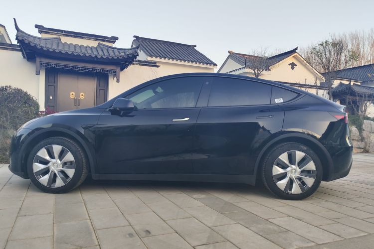 特斯拉 Model Y 2022款 改款 后轮驱动版车身外观6005