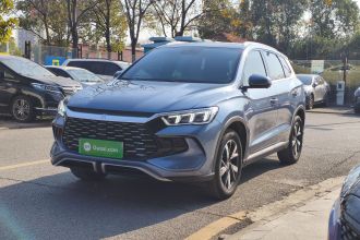 比亚迪 宋Pro新能源 2023款 冠军版 DM-i 71KM领先型