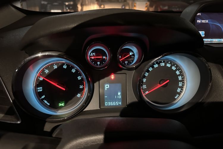 别克 昂科拉 2015款 1.4T 自动两驱都市领先型中控内饰15