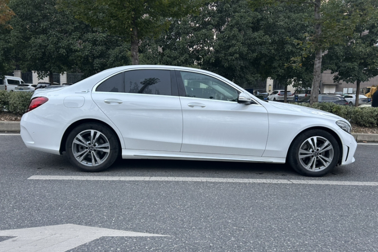 奔驰C级 2020款 改款 C 200 L 时尚型运动版车身外观6001