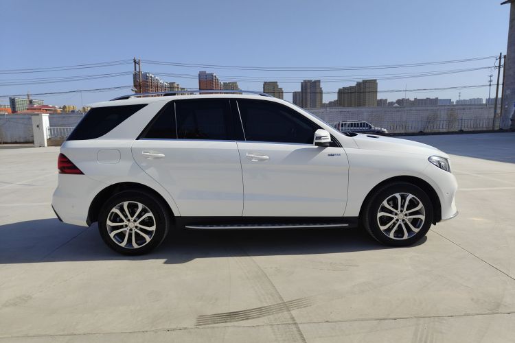 奔驰GLE 2016款 GLE 320 4MATIC 动感型车身外观6003