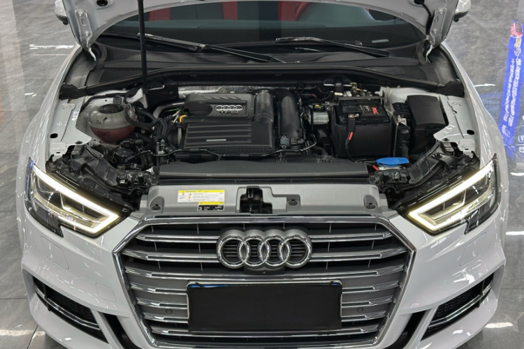 奥迪A3 2020款 Limousine 35 TFSI 时尚型 国VI中控内饰7004