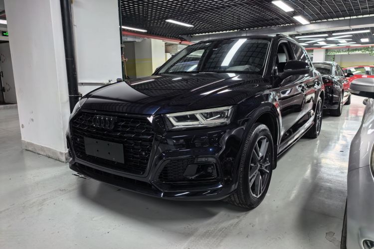 奥迪Q5L 2018款 45 TFSI 尊享时尚型 国V车身外观1