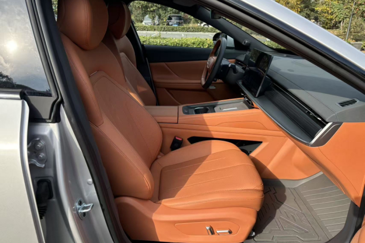 东风奕派 eπ007 2025款 纯电 565四驱Max领航版局部细节41