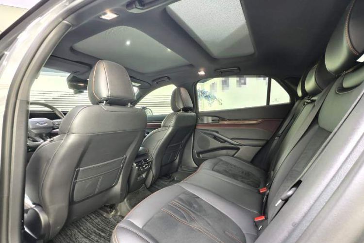 福特 蒙迪欧 2022款 改款 EcoBoost 245 至尊型中控内饰7001