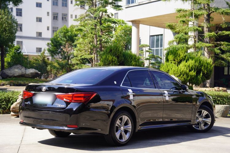 丰田 皇冠 2015款 2.0T 时尚版车身外观6004