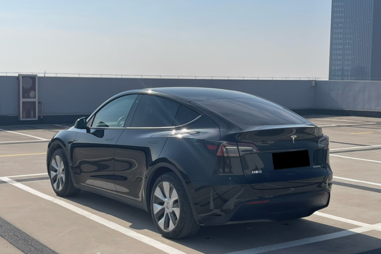 特斯拉 Model Y 2022款 改款 后轮驱动版车身外观6003