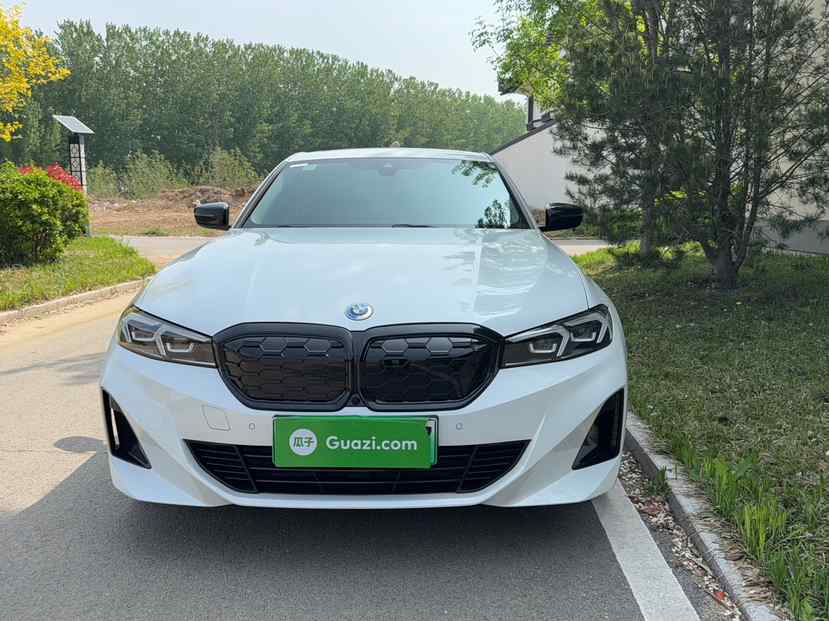 宝马i3 2024款 eDrive 40 L 曜夜套装(5)