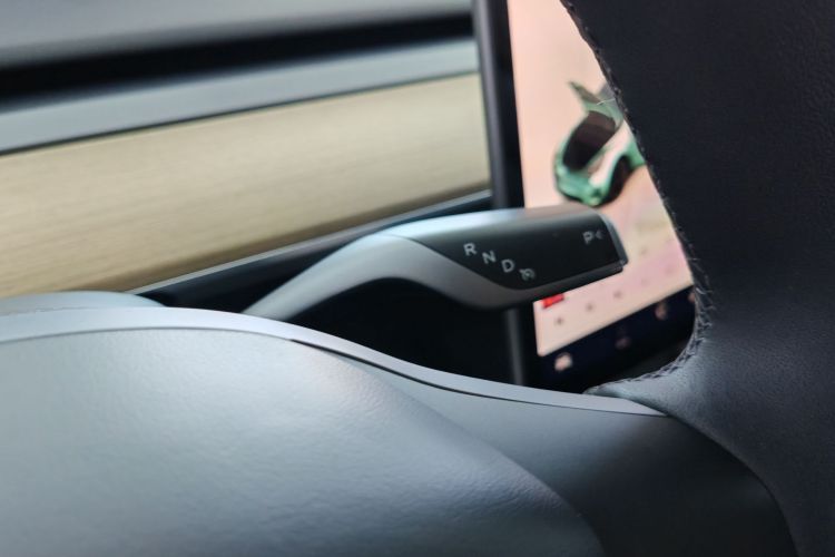 特斯拉 Model Y 2022款 后轮驱动版中控内饰7008