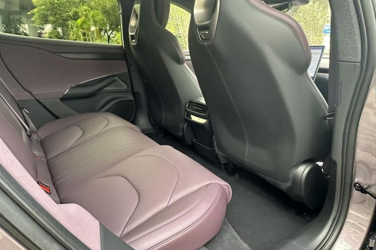 小米汽车 小米SU7 2024款 后驱标准创始版中控内饰7007