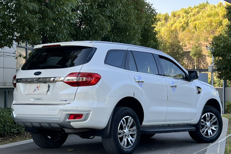 福特 撼路者 2016款 2.0T 汽油自动四驱旗舰版车身外观6003