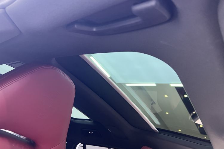 保时捷 2023款 改款 Panamera 4 行政加长铂金版 2.9T中控内饰7007