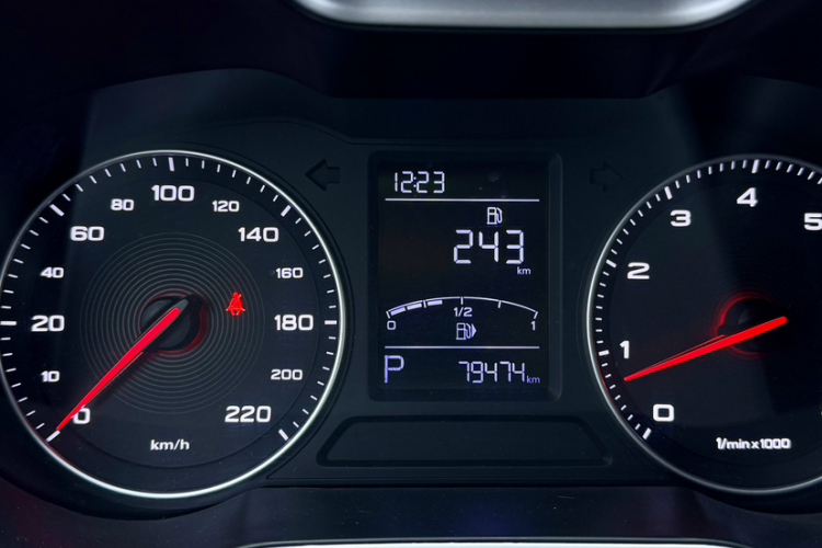 名爵ZS 2018款 1.5L 自动精英版 国V中控内饰15