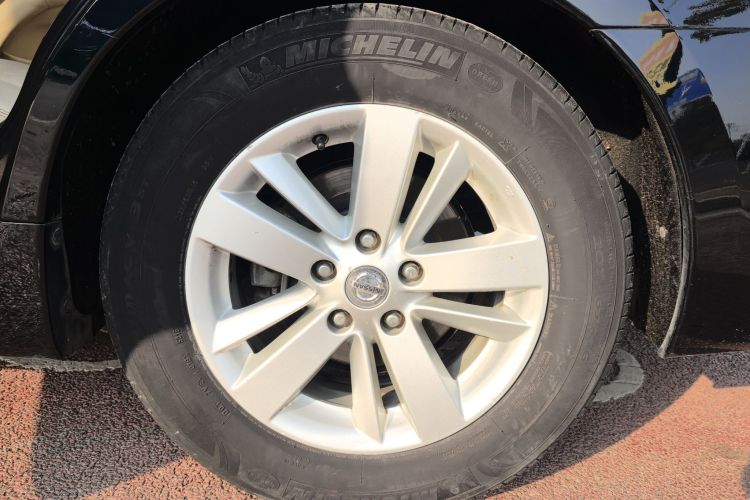 日产 天籁 2011款 2.5L XL领先版车身外观6007