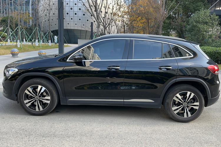 奔驰GLA 2022款 改款 GLA 200车身外观6003