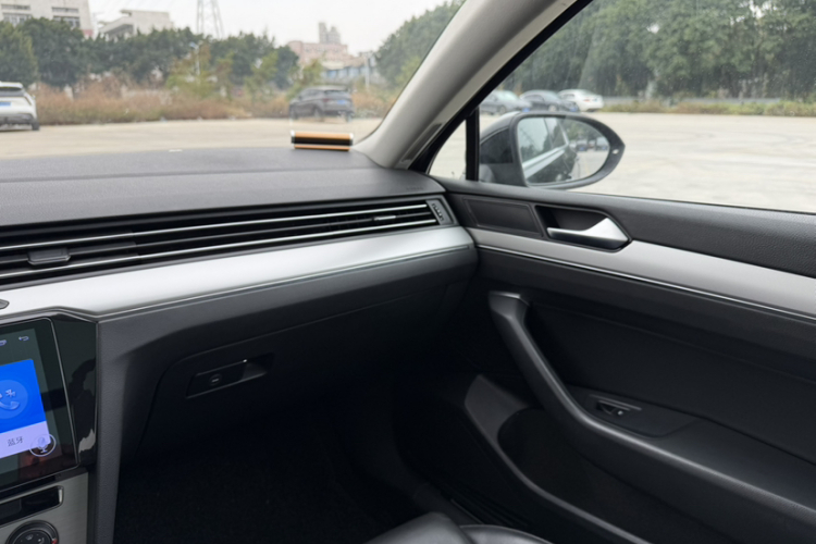 大众 迈腾 2019款 280TSI DSG 舒适型 国VI中控内饰7010