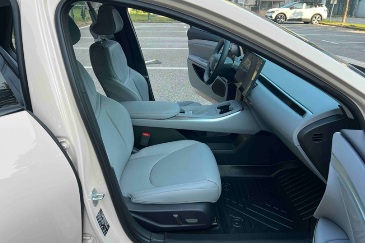 小鹏MONA M03 2024款 620 超长续航中控内饰7005