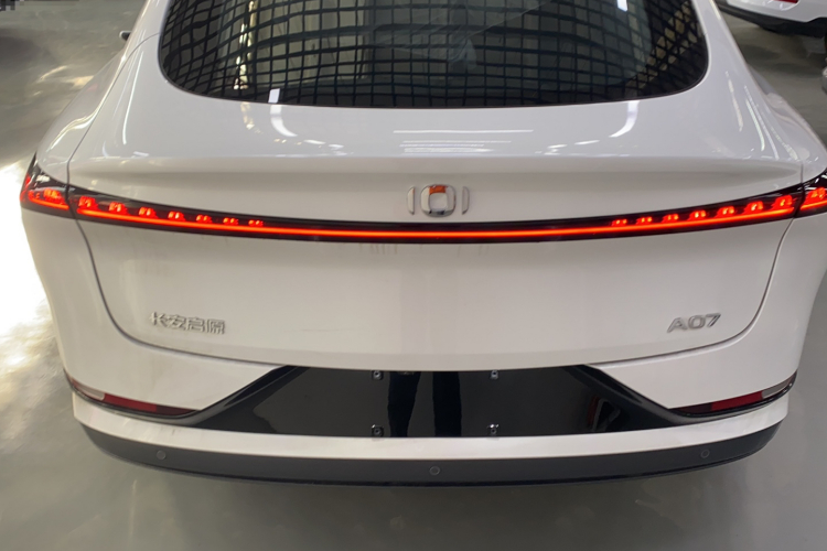 长安启源A07 2025款 蓝鲸增程版 140精英型车身外观6004