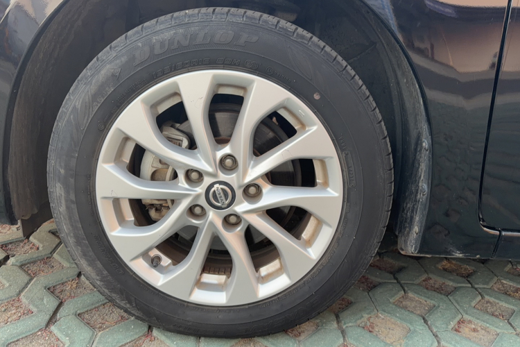 日产 轩逸 2019款 1.6XV CVT智联尊享版 国VI车身外观6007