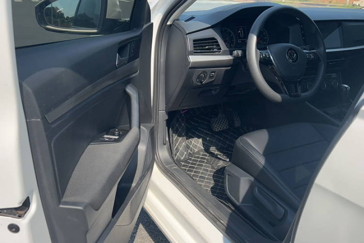 大众 朗逸 2022款 1.5L 自动风尚版中控内饰7002