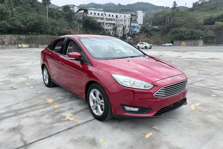 福特 福克斯 2017款 三厢 1.6L 自动舒适型智行版车身外观6007