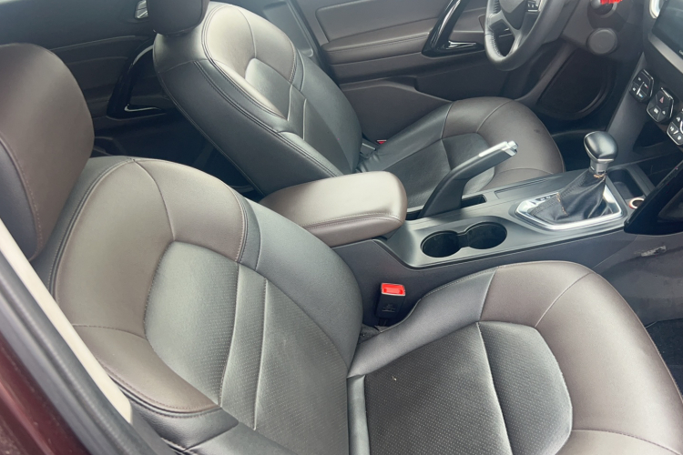 广汽传祺 传祺GS4 2015款 200T G-DCT豪华版局部细节41