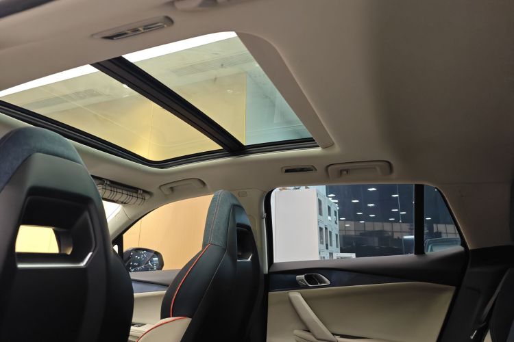 领克06 2020款 1.5T 耀Halo中控内饰7003