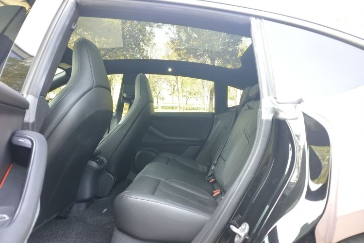 蔚来ET5 2022款 100kWh中控内饰7003