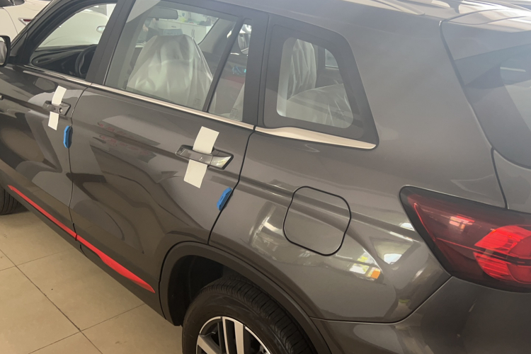 长安CS75 2023款 畅享版 1.5T DCT豪华版车身外观6005