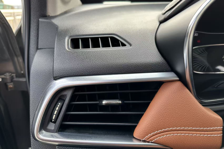 宝骏510 2017款 1.5L 自动豪华型中控内饰7012