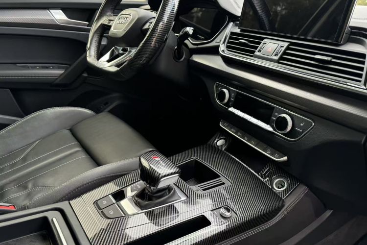 奥迪Q5L 2021款 45 TFSI 豪华动感型中控内饰7011