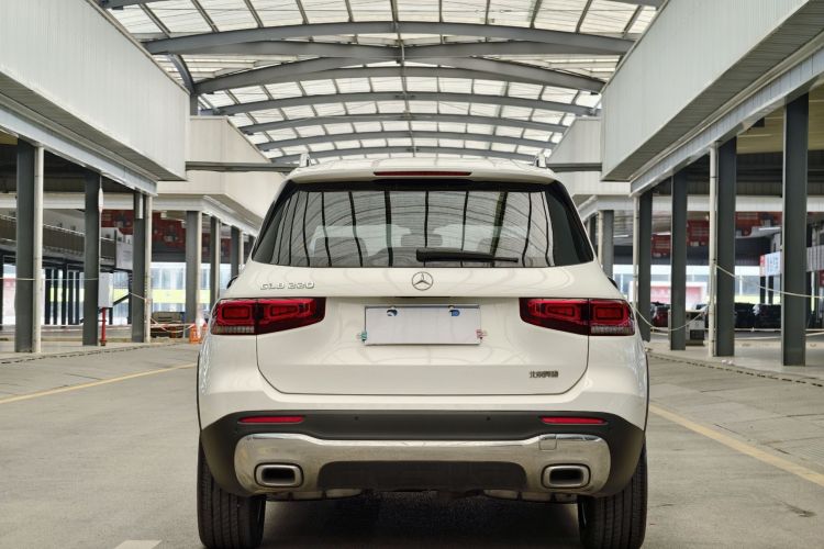 奔驰GLB 2022款 GLB 220 动感型车身外观6004