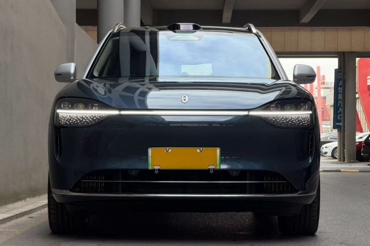 鸿蒙智行 问界M9 2024款 增程 Ultra版 52kWh 5座版车身外观6001