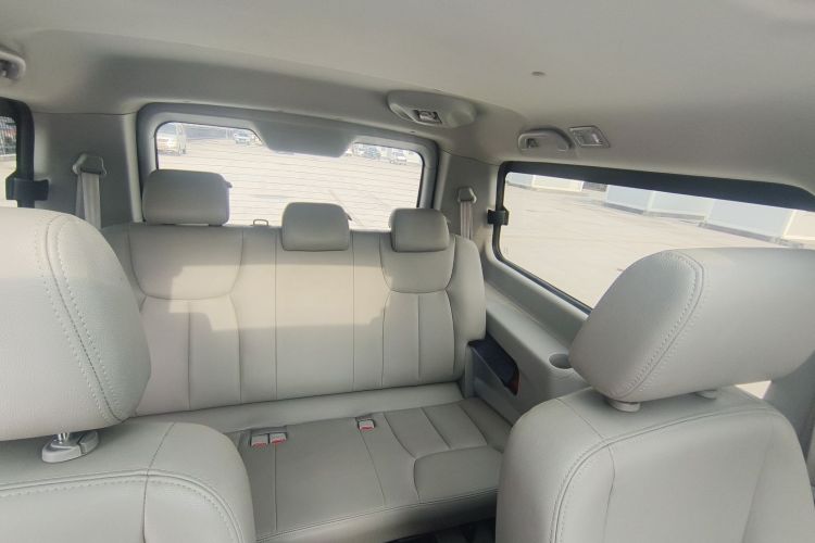 江汽集团 瑞风M5 2017款 2.0T 汽油双离合商务版局部细节9004