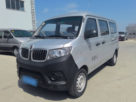 金杯 小海狮X30 2023款 1.5L 超享型客车5/6/7座无空调版SWC15M