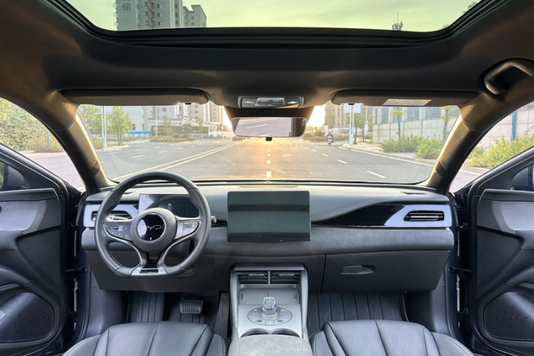 比亚迪 海豹06新能源 2024款 DM-i 120KM尊享型中控内饰7007