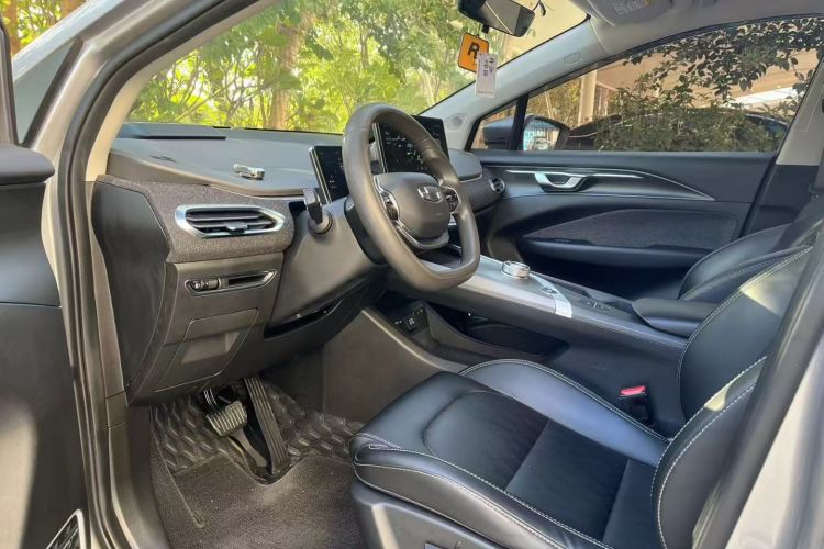 吉利几何C 2022款 蓝莓C400中控内饰7002