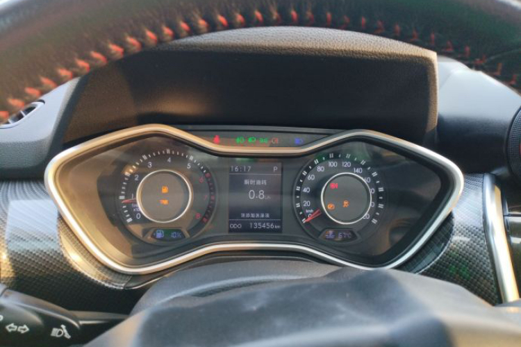 北京越野 北京BJ20 2016款 1.5T CVT豪华型中控内饰15