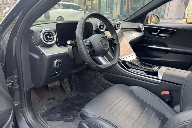 奔驰C级 2023款 改款 C 260 L 运动版中控内饰7005